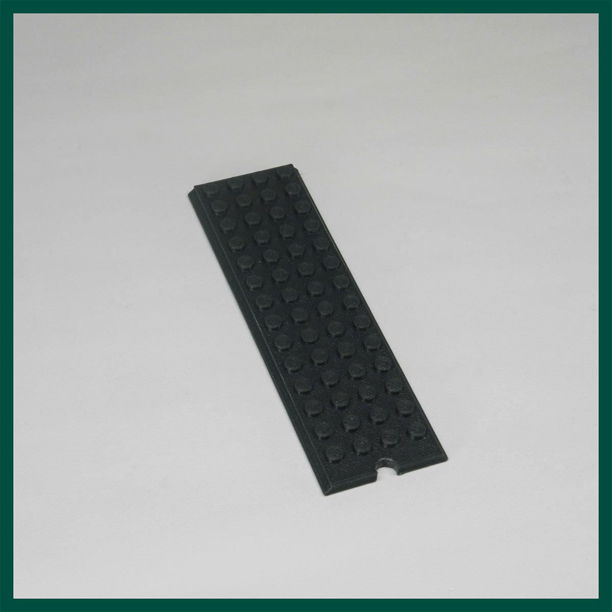 FAVO Base Plate F.L.3 117mm - stud-compatible surface, front view