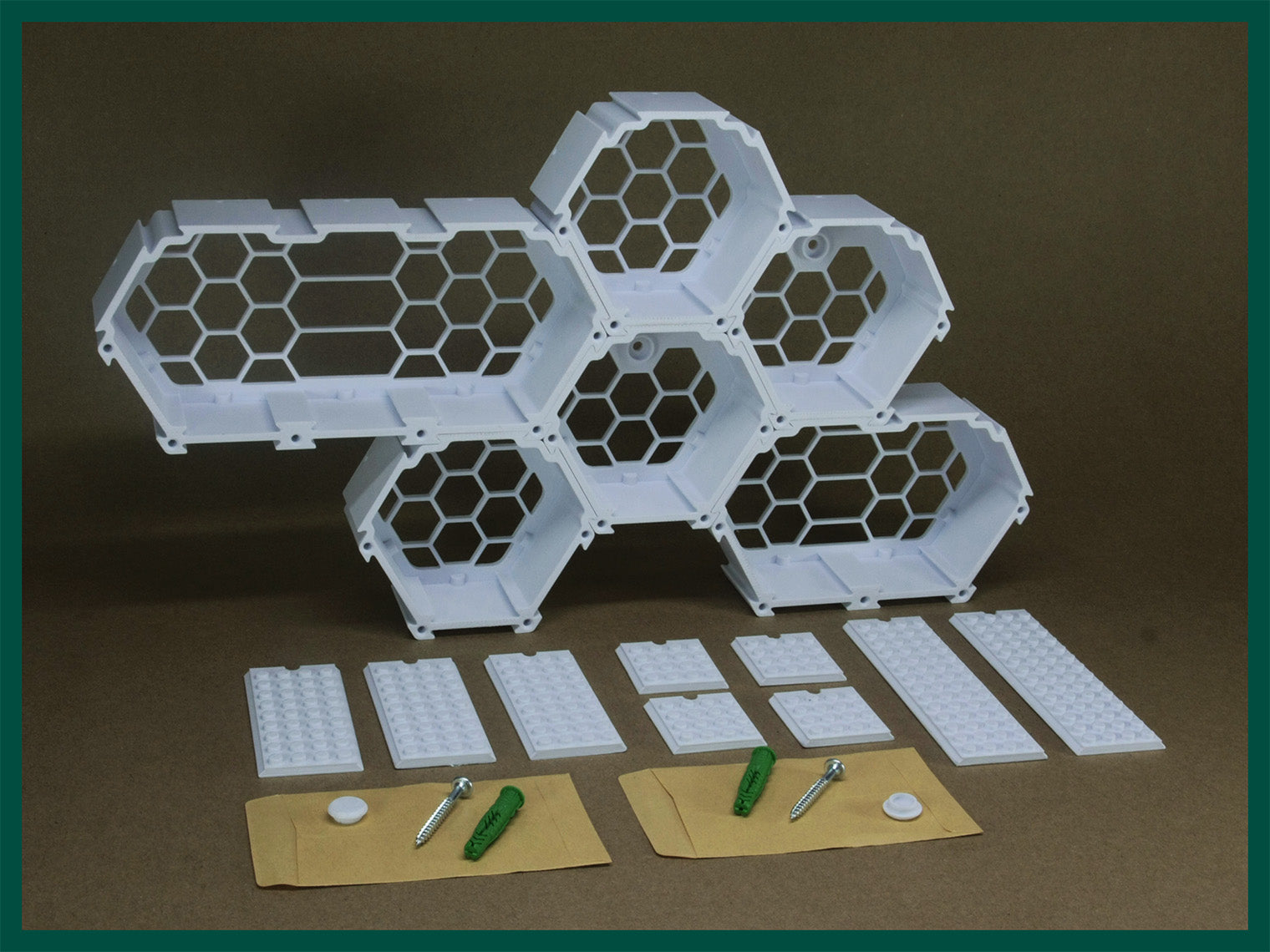 FAVO F.1 Starter Set in Arctic White - complete modular display system from recycled ABS